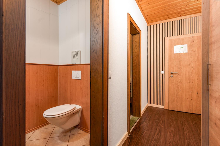 Bathroom, Kirchenwirt Schladming, Liezen