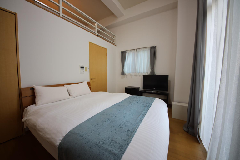 Bedroom 2, goom Monthly Nakasu BLUGE, Fukuoka