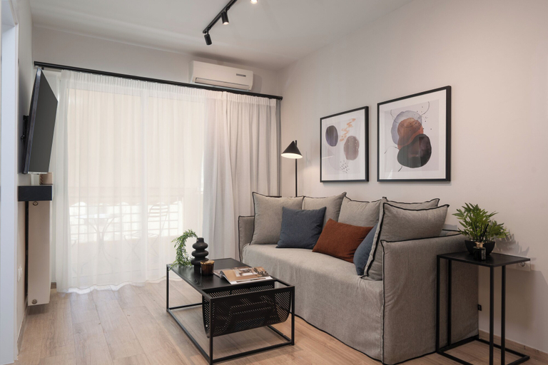 Others 5, Modern Apartment in Athens with Balcony, Attica