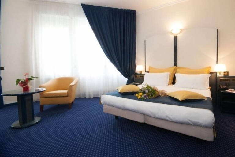 Bedroom 25