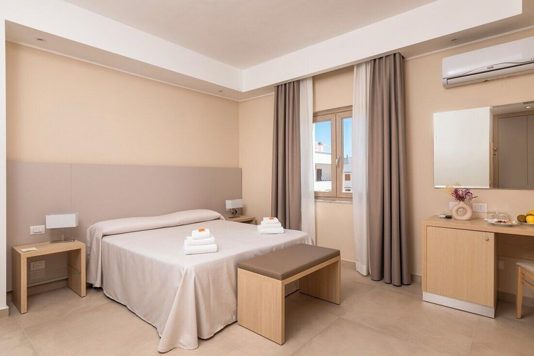 Bedroom 3, Hotel Degli Aranci, Foggia
