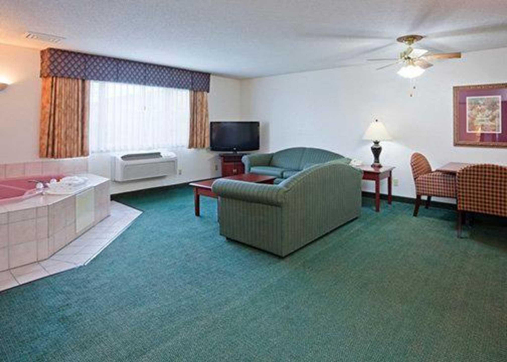 Bedroom 3, Blue Way Inn Eagan Extended Stay Minneapolis Airport Eagan North MN, Dakota