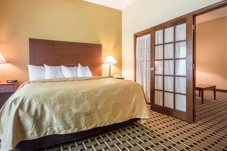 Bedroom 3, Quality Inn & Suites East Troy I-43, Walworth