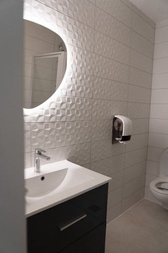 Bathroom 3, HOTEL BLEU SOLEIL, Landes
