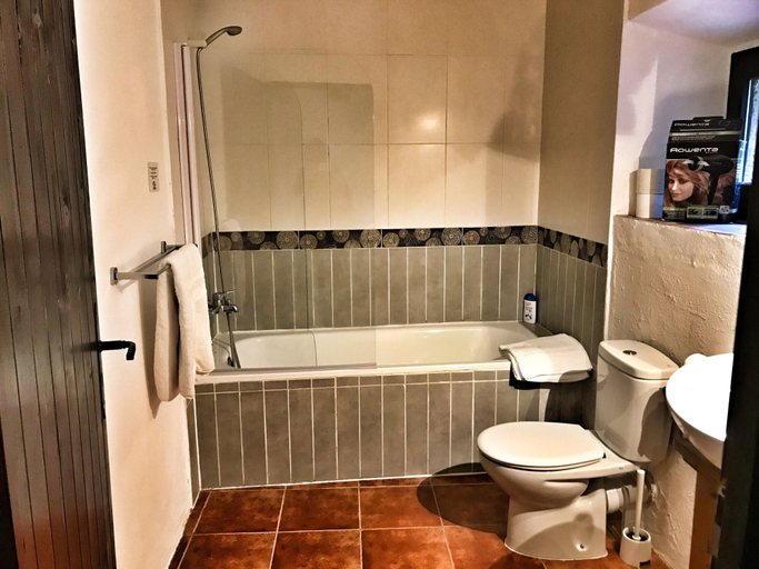 Bathroom 4, Hotel Mas Pelegri, Girona