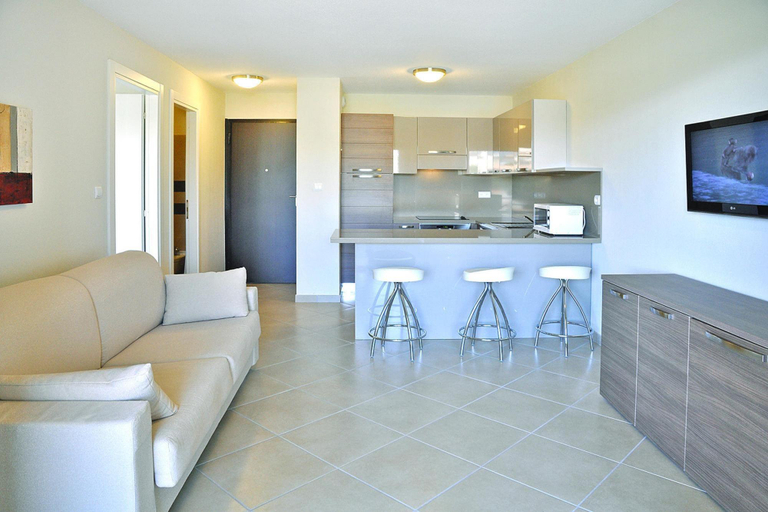 3, Apartment in Corsica near Palombaggia Beach, Corse-du-Sud