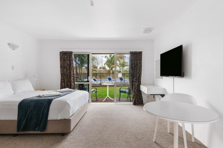 Bedroom 3, Avalon Motel Thames - Wenzel Motels, Thames-Coromandel