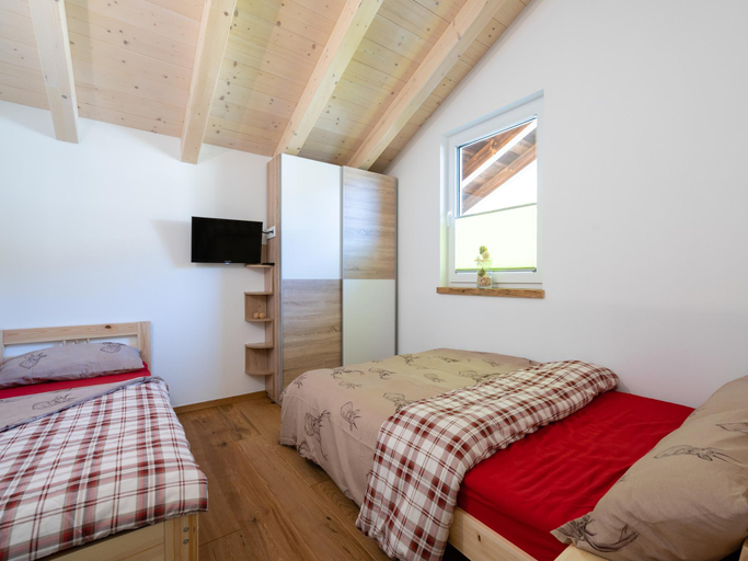 Bedroom 3, Chalet in Neukirchen by Wildkogel Ski Slopes, Zell am See