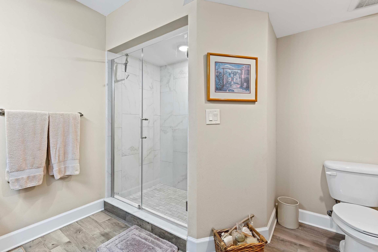Bathroom 4, Dimucci Tower 201, Volusia
