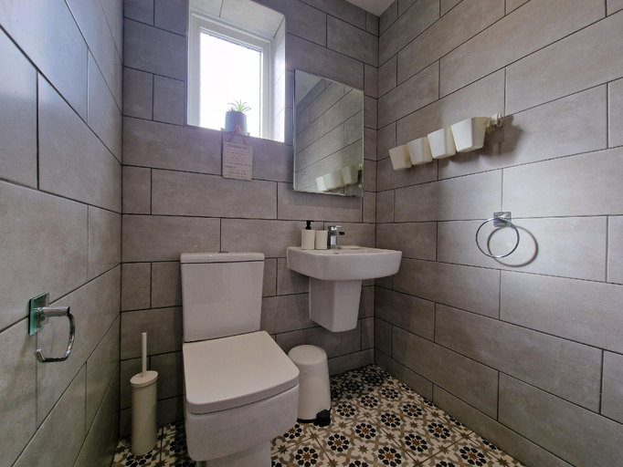 Bathroom 3, DYSA Abbey House, Lancashire