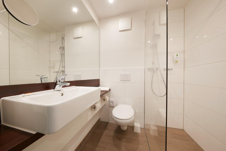 Bathroom, 7THINGS - my basic hotel, Bremen