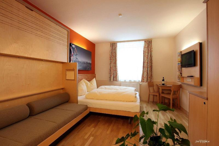 Bedroom, JUFA Hotel Schladming, Liezen