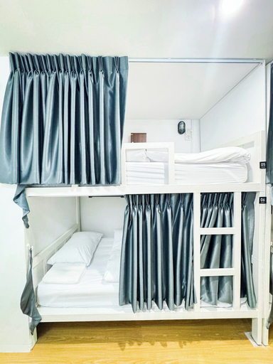 Bedroom 21