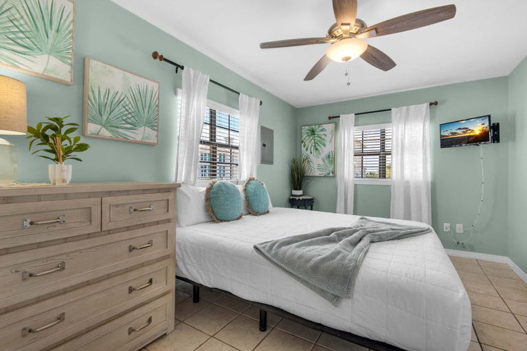 Bedroom 3, Rising Sun, Escambia