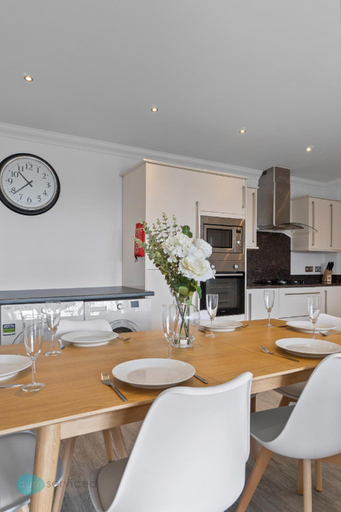 Others 5, 4 Bed - Smeatons by Pureserviced, Plymouth
