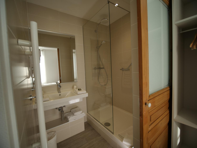 Bathroom 3, La Garance, Vaucluse