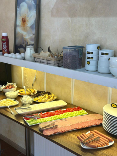 Food & Drinks 5, RedFox Guesthouse, Tbilisi