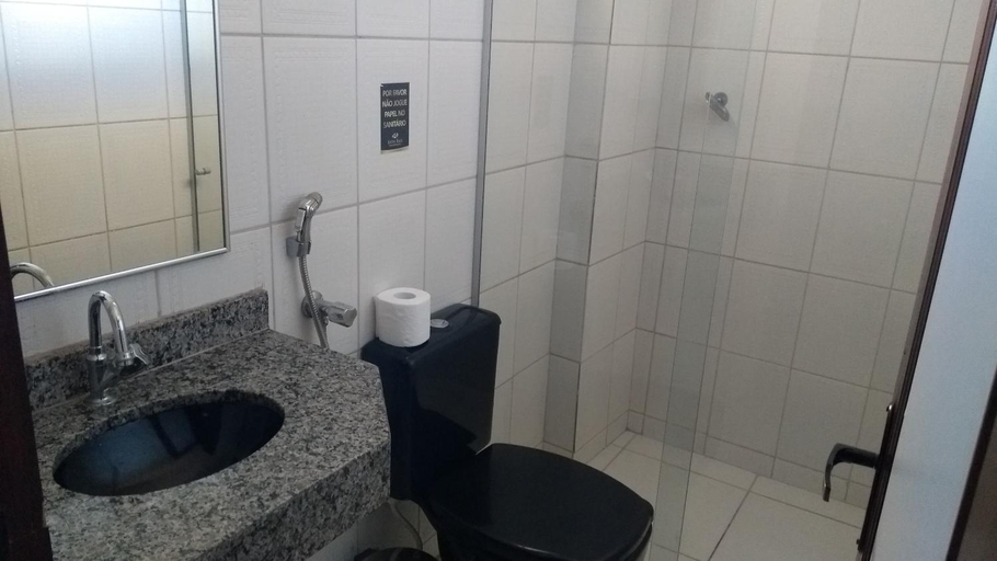 Bathroom 2, Entre Rios Hotel, Picos