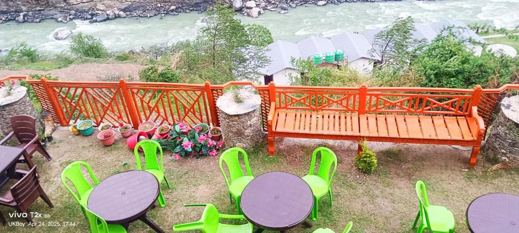 Others 2, Hotel Prakriti Darshan, Uttarkashi