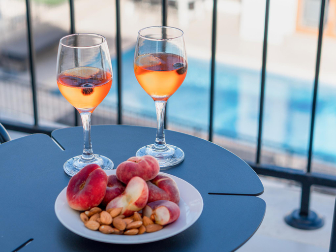 Food & Drinks, Gorgeous villa with private pool in the sunsets outside Paphos Just for you