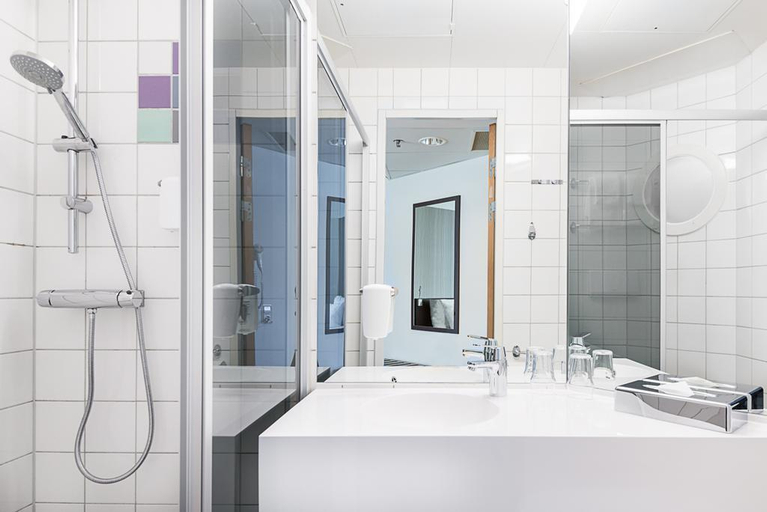 Bathroom 5, Quality Hotel Arlanda XPO, Sigtuna