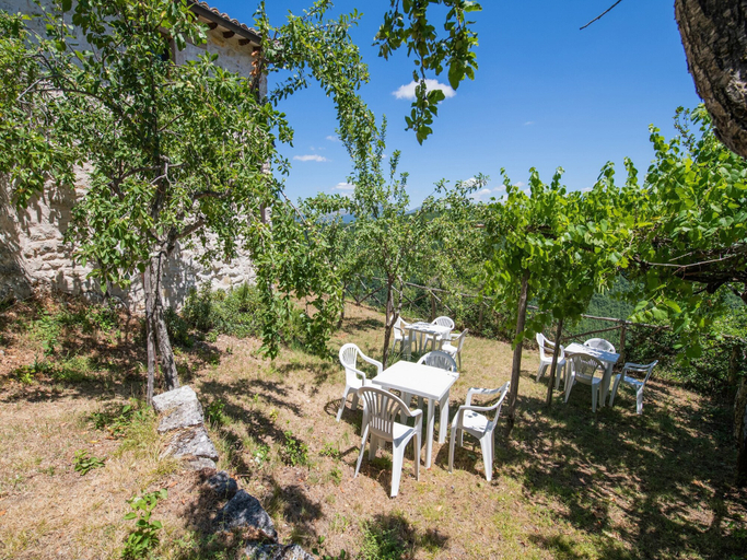 Others 5, Holiday Home in Sellano With Pool & Sun Terrace, Perugia