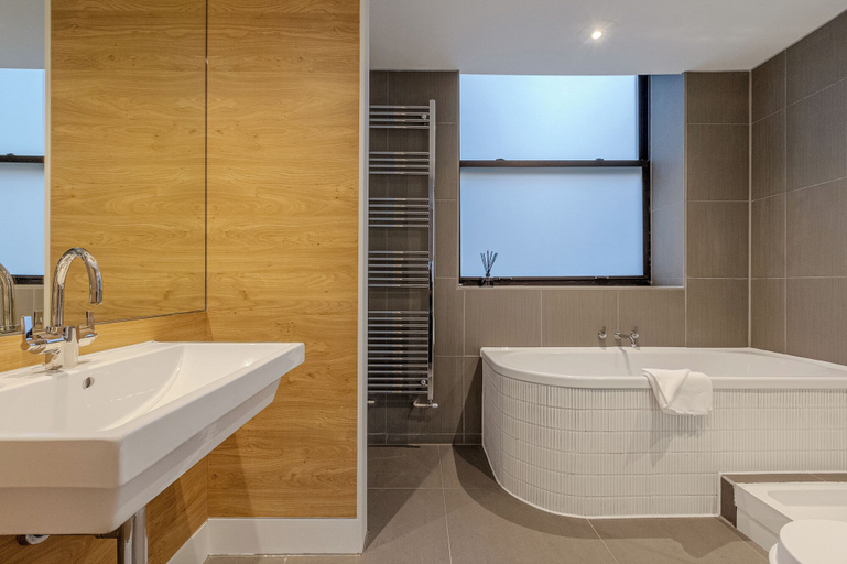 Bathroom 3, Your Apartment - St. Paul's, London