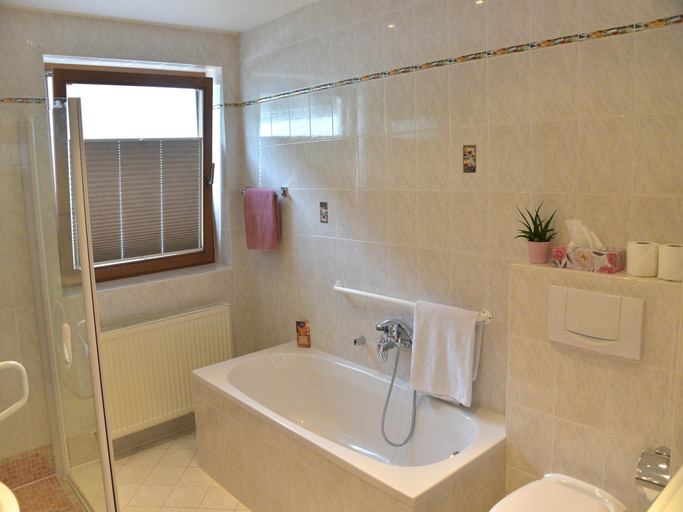 Bathroom 3, Chalet in Fulpmes near Stubai Glacier Skiing, Innsbruck Land