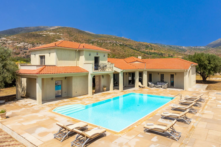 Sport & Beauty 4, Villa Pomegranate Tree, Ionian Islands