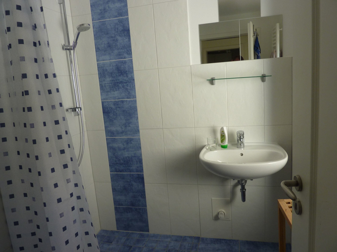 Bathroom 4, Cozy Holiday Home in Rostock Germany near Beach, Rostock