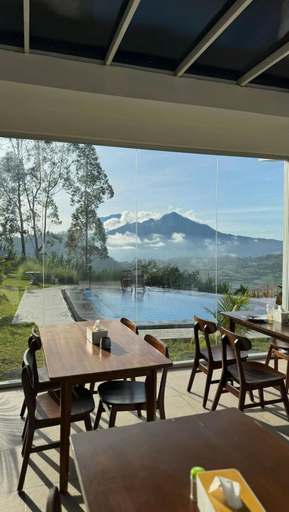 Food & Drinks 4, Pinggan Cliff, Bangli