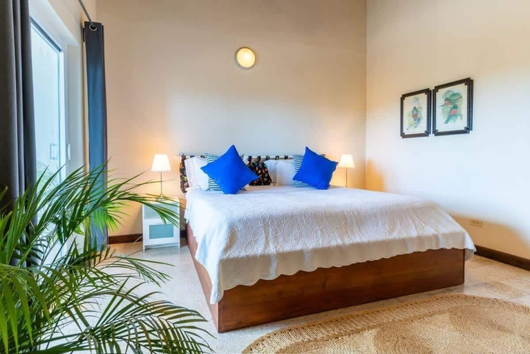 Bedroom 2, Hospitality Expert CB All
