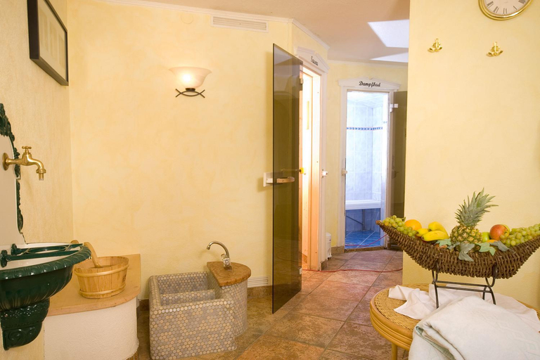 Bathroom 3, Hotel Dorfgasthof Schlosslstube, Zell am See
