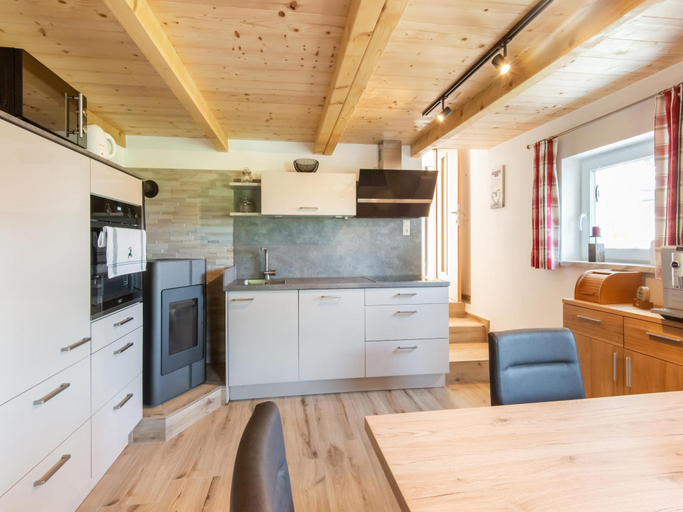 2, Apartment Bramberg near Wildkogel Ski Lift, Zell am See