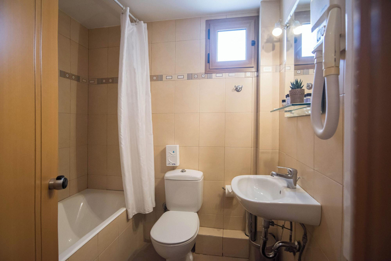 Bathroom 4, Tholos, Central Greece