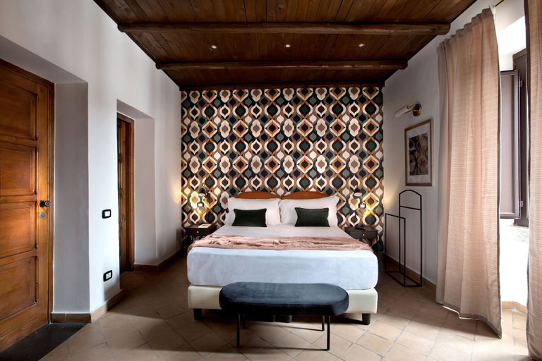 Bedroom 5, La Nova Bed and Museum, Napoli