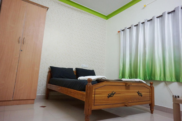 Others 4, VPR Guest House, Vellore