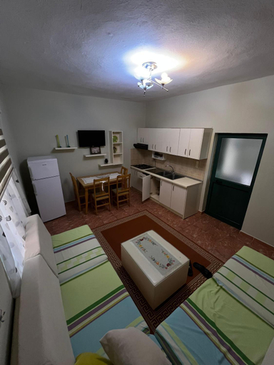 Bedroom 2, Villa 040, Shkodrës