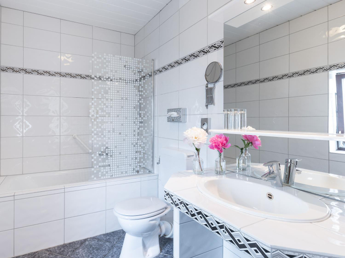 Bathroom, Hotel Alte Post, Krefeld
