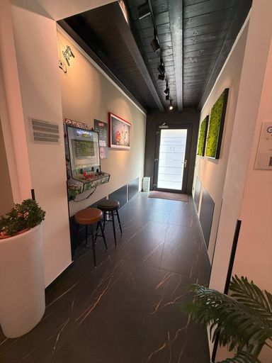Others 4, 5 Terre hub suite, La Spezia