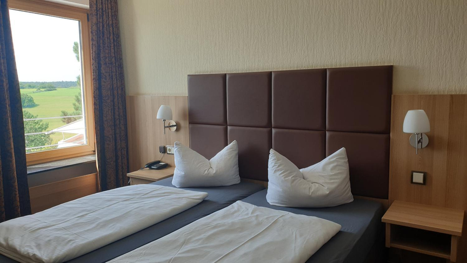 Bedroom 3, Restaurant und Hotel Alter Brunnen, Erlangen-Höchstadt