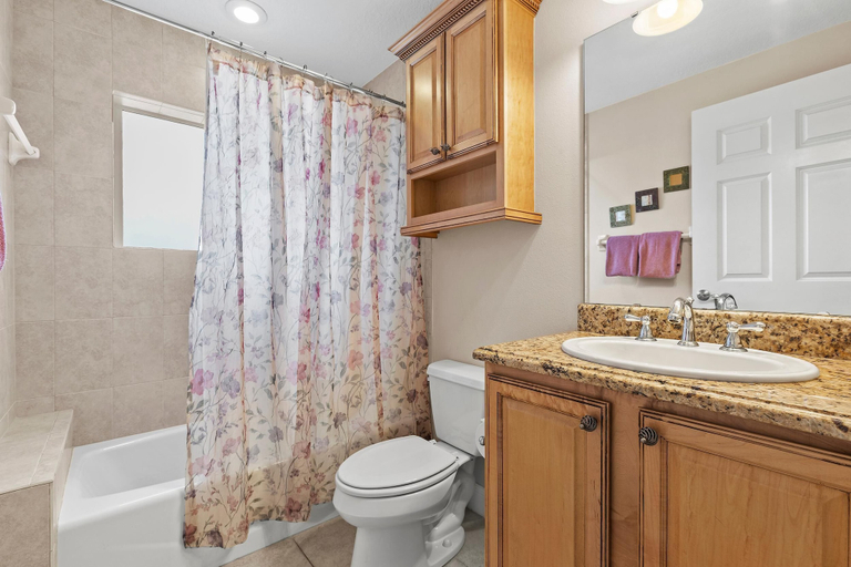 Bathroom 4, Atlantic Villas 601, Volusia