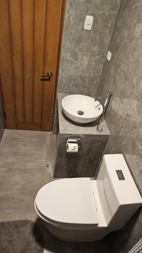 Bathroom 3, Amaru TreeHouse, Quispicanchi