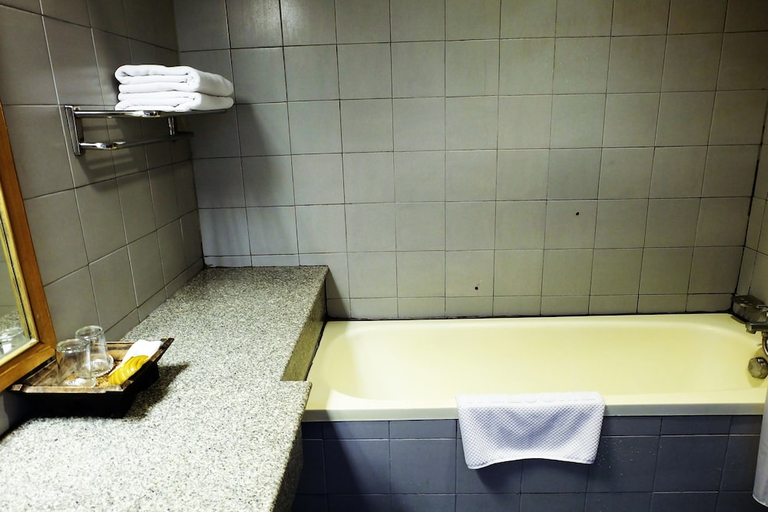 Bathroom 4, Silom Village Inn, Bang Rak