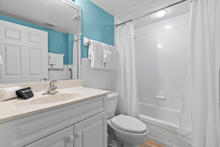 Bathroom 4, Oceanwalk 15-206, Volusia