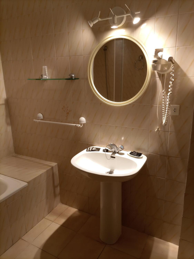 Bathroom 4, Vintage Hotel Mercedes, Girona