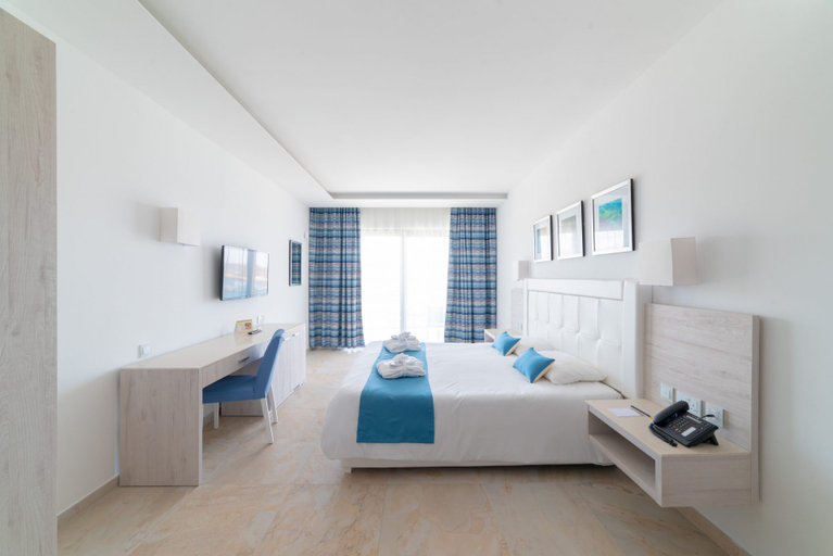 Bedroom, The Ramla Bay Resort