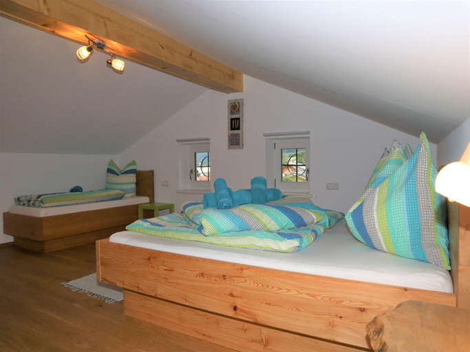 Bedroom 2, Apartment in Bramberg near Ski Lift, Zell am See