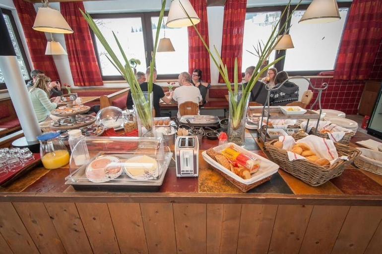 Food & Drinks 2, B&B Der tiroler, Schwaz