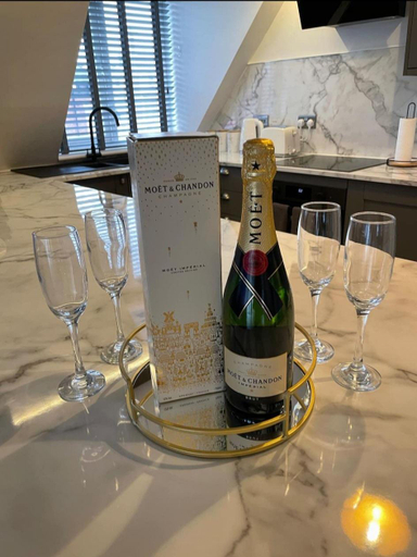 Food & Drinks 2, Central Luxurious Stylish Church Conversion, Blackpool